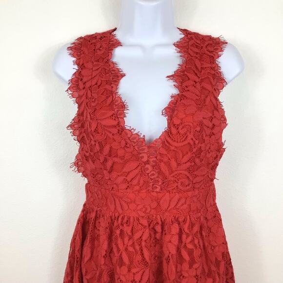Revolve NBD Champagne Lace Red Deep V Mini Dress size Small - Picture 3 of 8